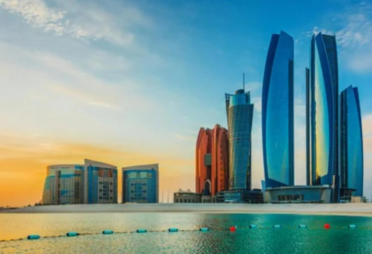 Hostel Cornich Street - Suave Sea View Room Abu Dhabi