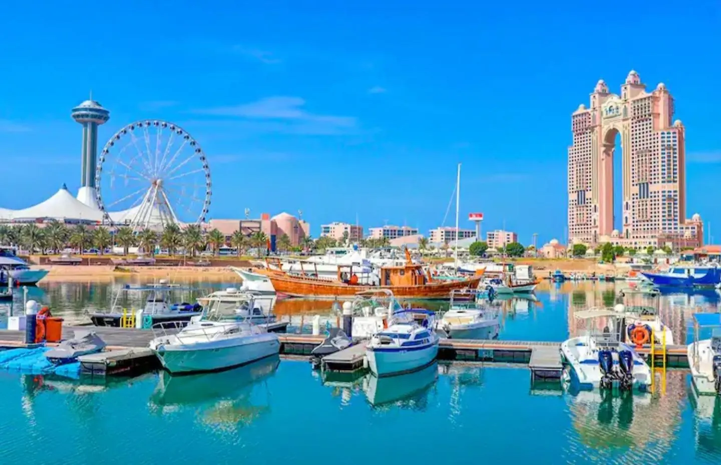 Hostel Cornich Street - Suave Sea View Room Abu Dhabi
