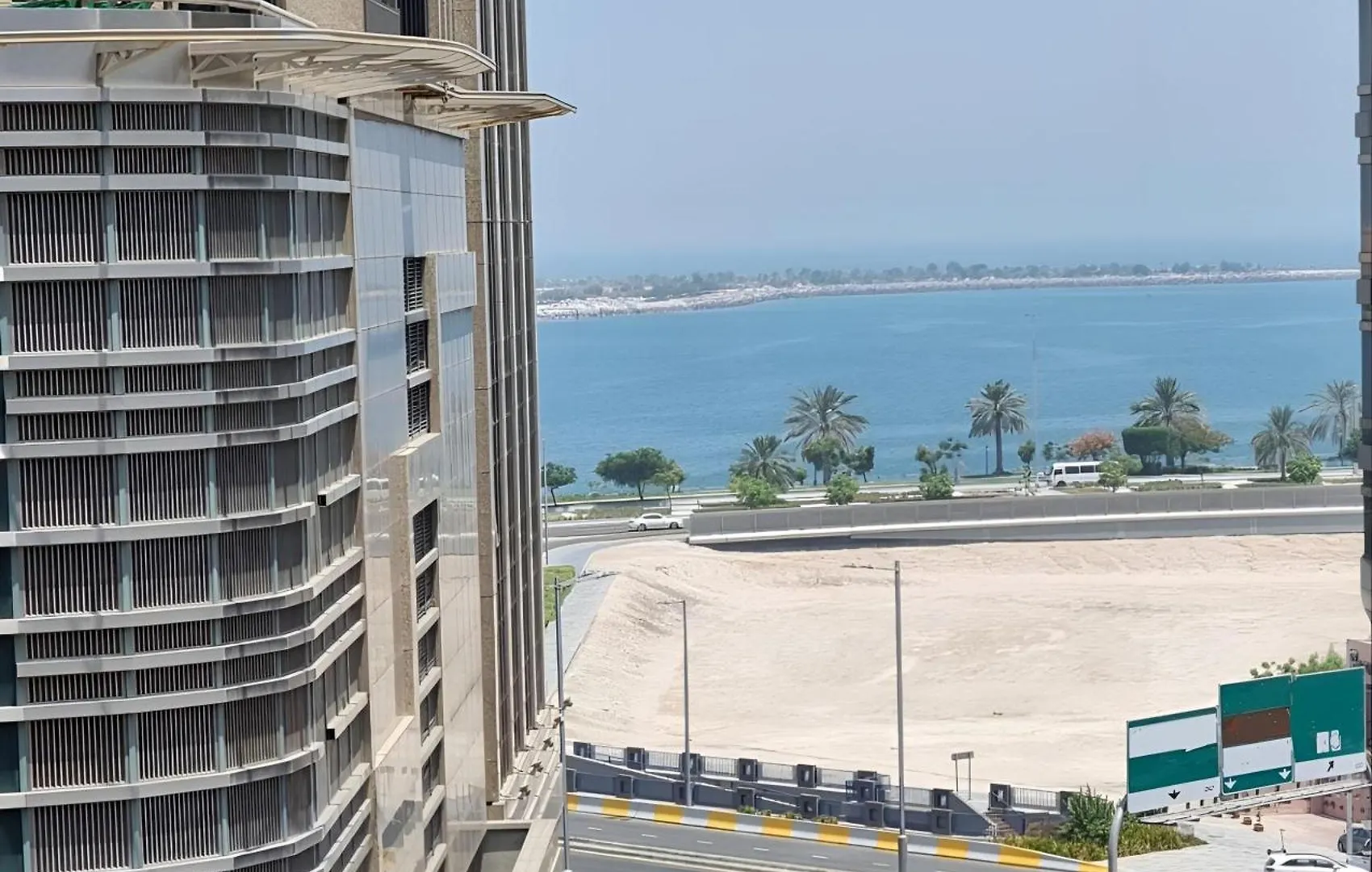 Cornich Street - Suave Sea View Room Abu Dhabi